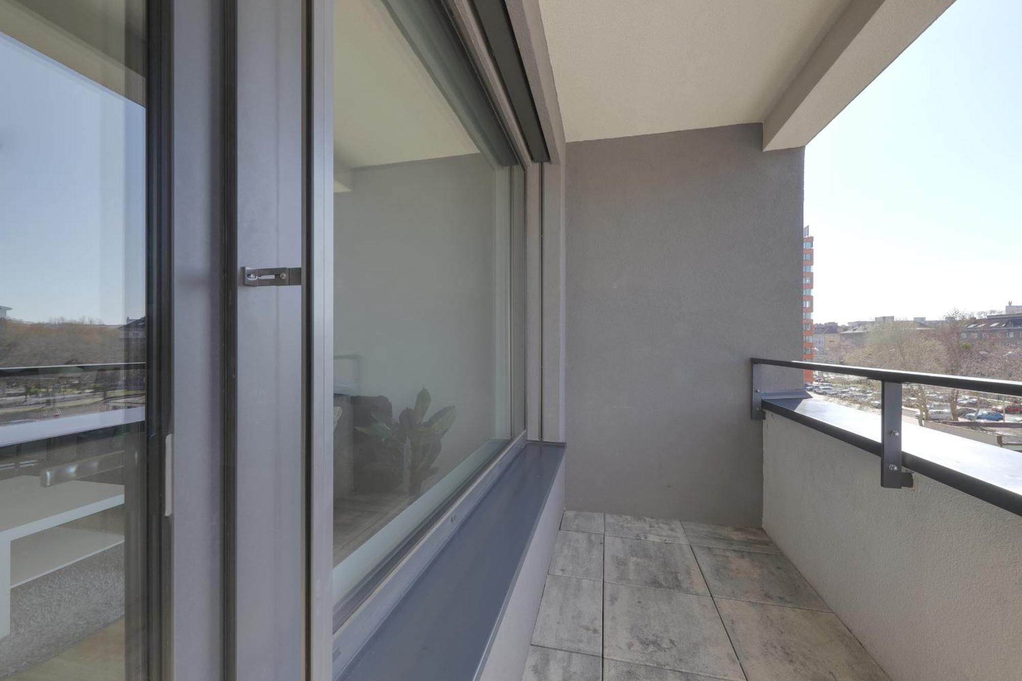 Bazova Apartment With Free Parking Братислава Экстерьер фото