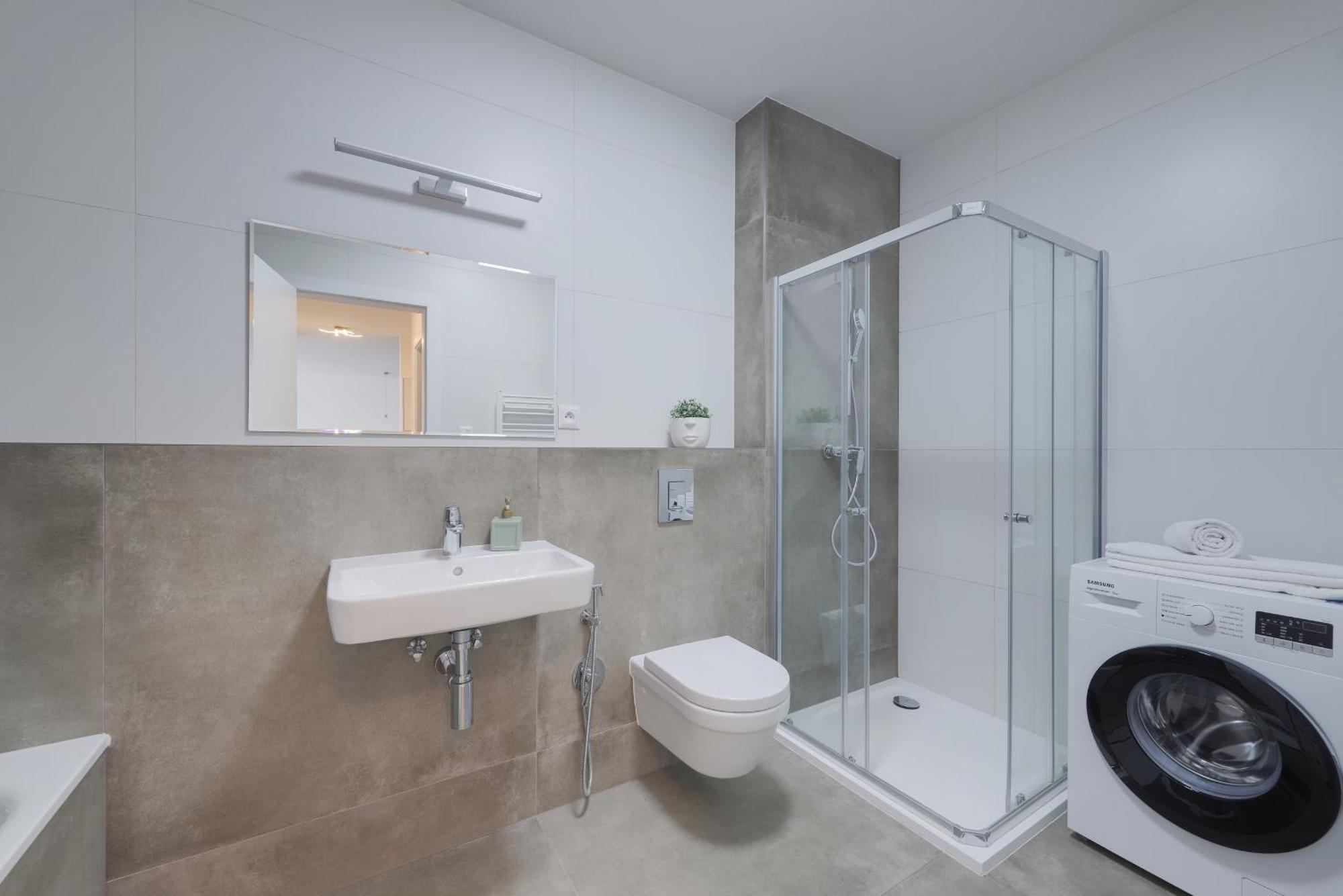 Bazova Apartment With Free Parking Братислава Экстерьер фото