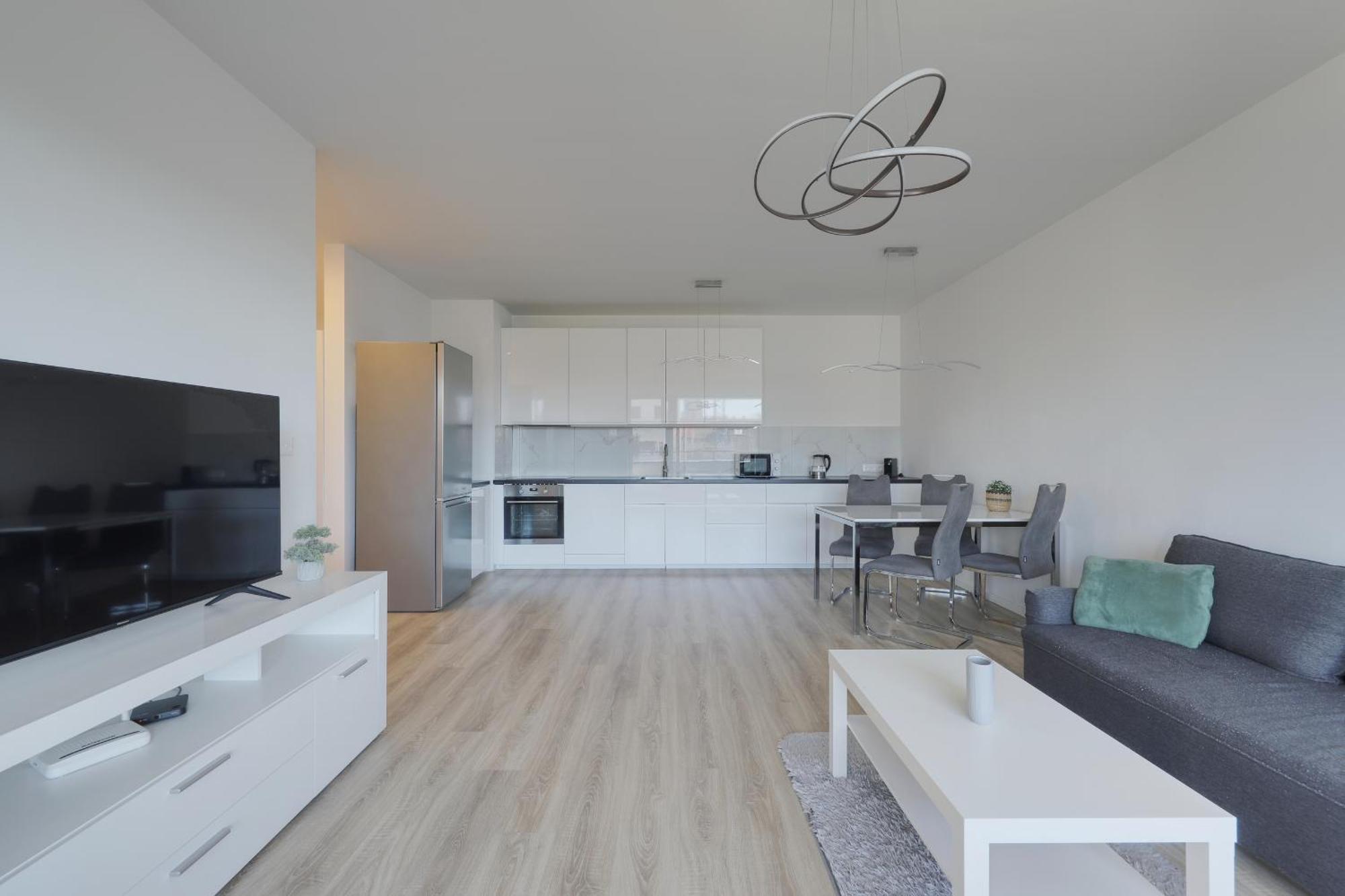 Bazova Apartment With Free Parking Братислава Экстерьер фото