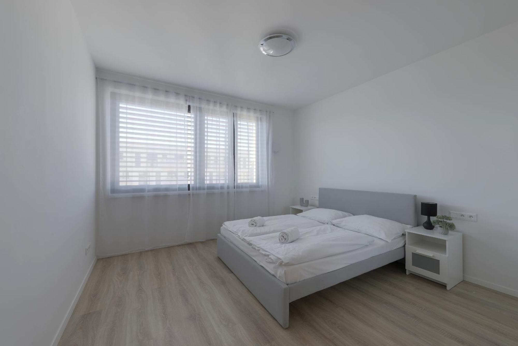 Bazova Apartment With Free Parking Братислава Экстерьер фото